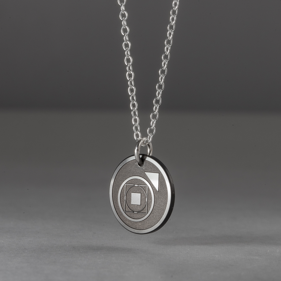 Tremere Clan - Elysium Textured Pendant - Freestanding Collection - Precious Metals