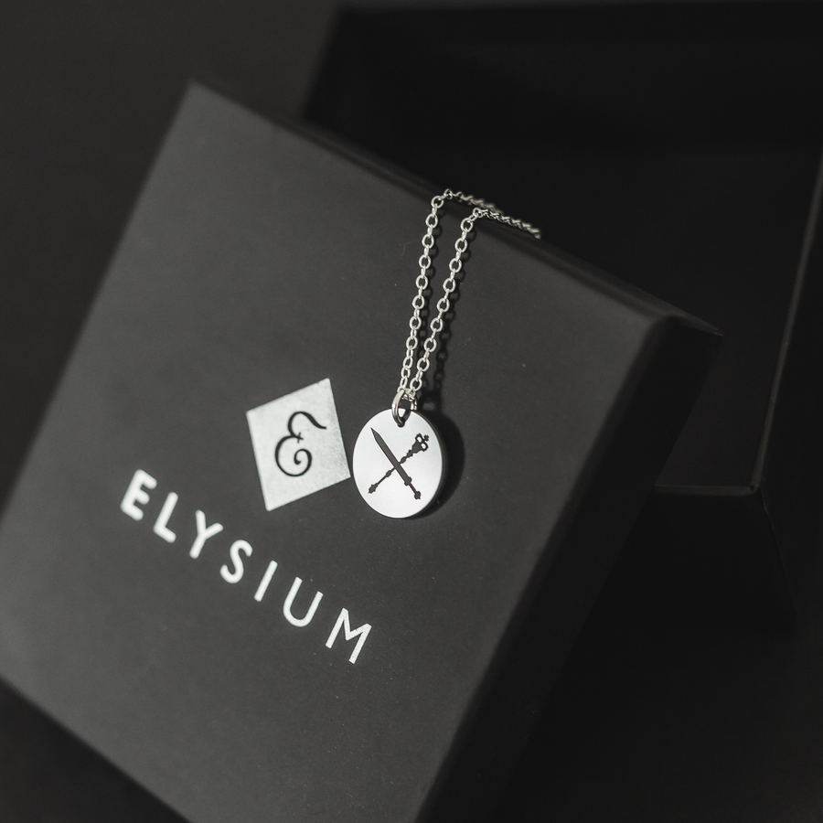 Ventrue Clan - Elysium Smooth Pendant - Freestanding Collection - Precious Metals